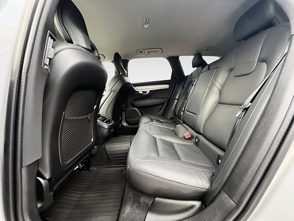 Volvo V90 Cross Country 11 of 20