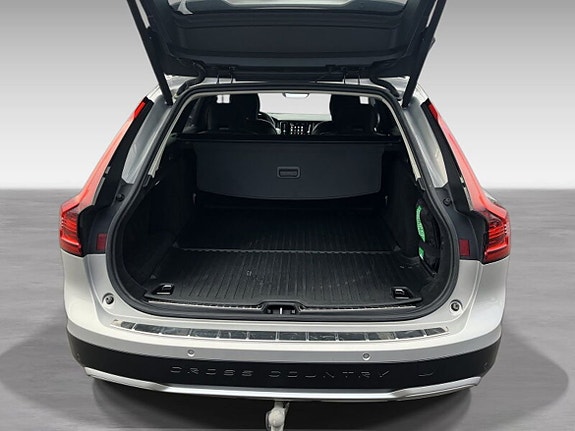 Volvo V90 Cross Country 20 of 20