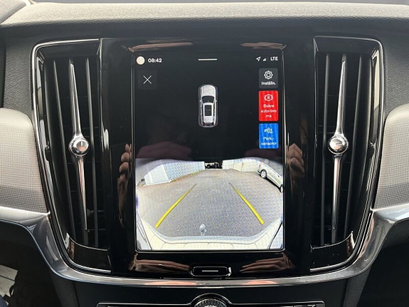 Volvo V90 Cross Country 17 of 20
