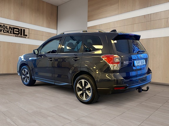 Subaru Forester 5 of 16