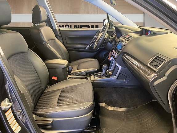 Subaru Forester 14 of 16