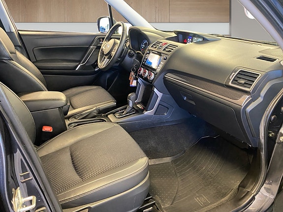 Subaru Forester 13 of 16