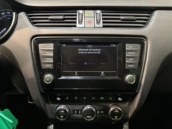 Skoda Octavia Scout 19 of 25
