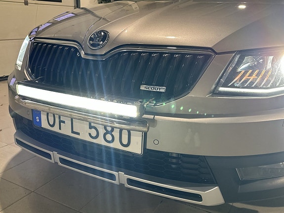 Skoda Octavia Scout 23 of 25
