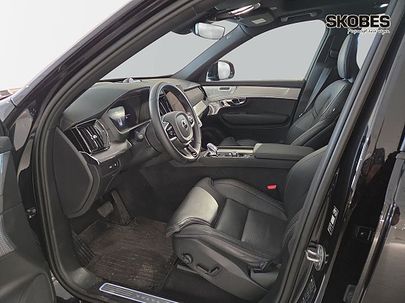 Volvo XC90 9 of 24