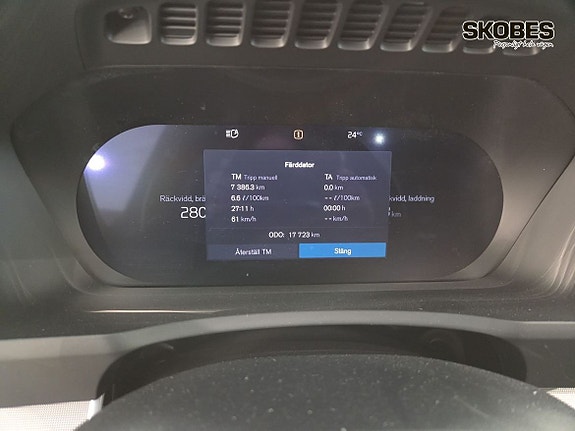 Volvo XC90 14 of 24