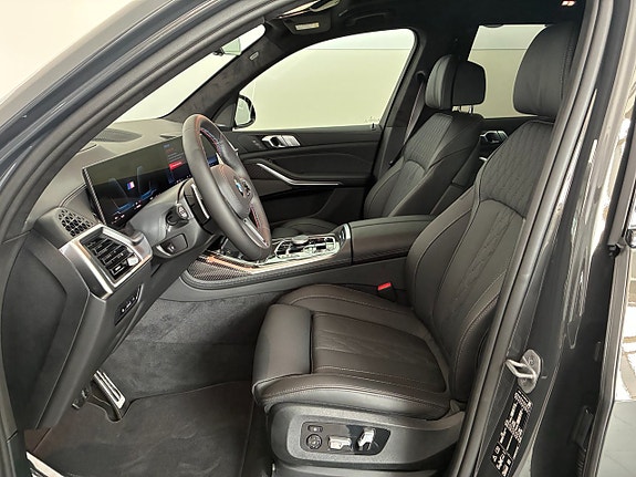 BMW X7 4 of 17