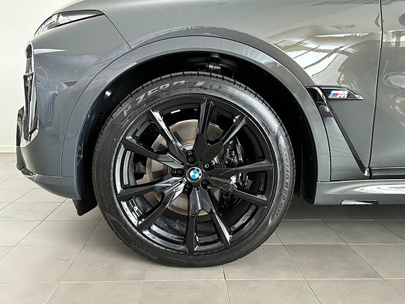 BMW X7 5 of 17