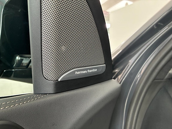 BMW X7 7 of 17