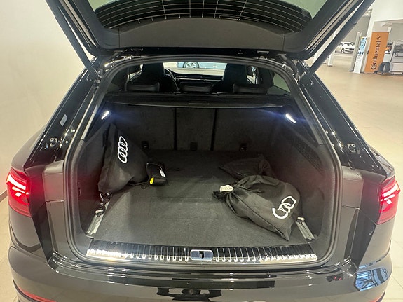 Audi Q8 9 of 9