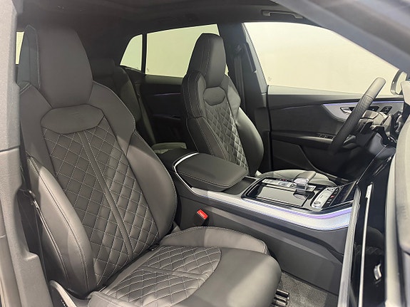 Audi Q8 7 of 9