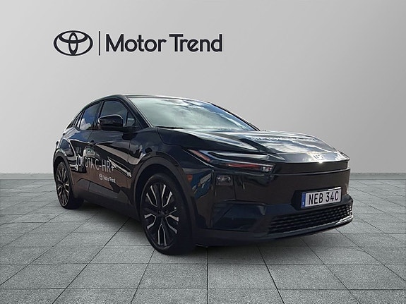 Toyota C-HR 7 of 26