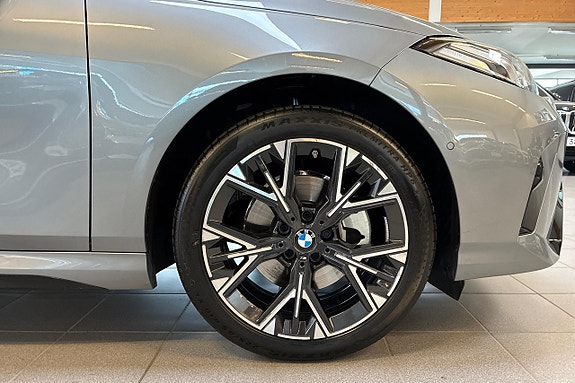 BMW 120 14 of 19