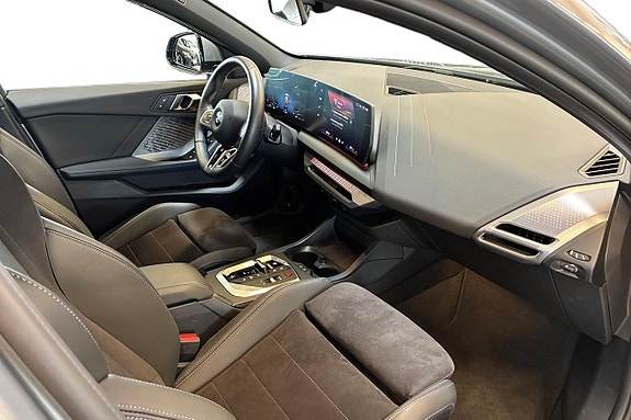 BMW 120 6 of 19