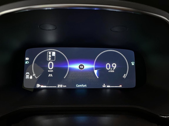 Renault Captur 14 of 22