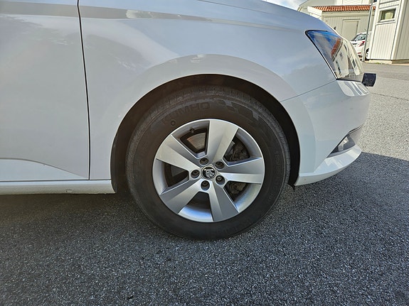 Skoda Fabia 5 of 14