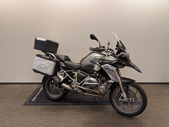 BMW R1200GS 2 of 8