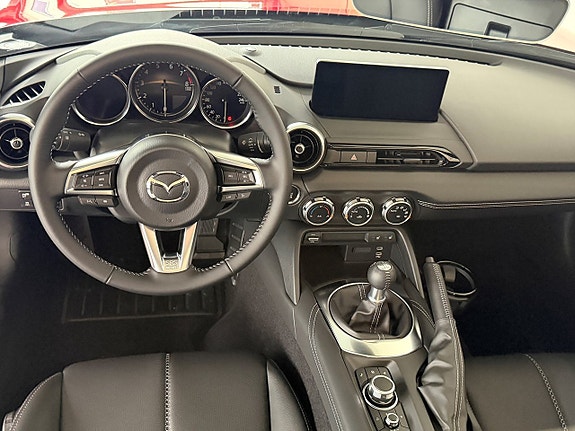 Mazda MX-5 12 of 18
