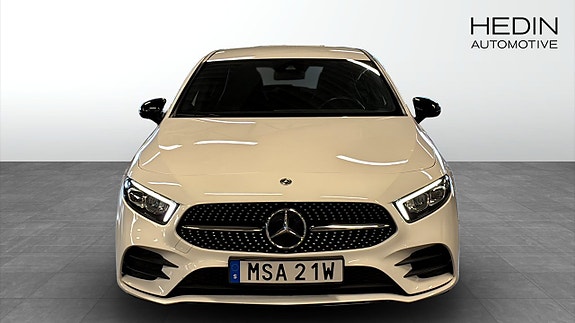Mercedes-Benz A180 8 of 16