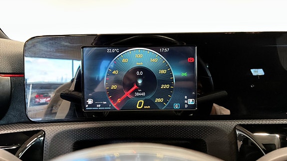 Mercedes-Benz A180 15 of 16