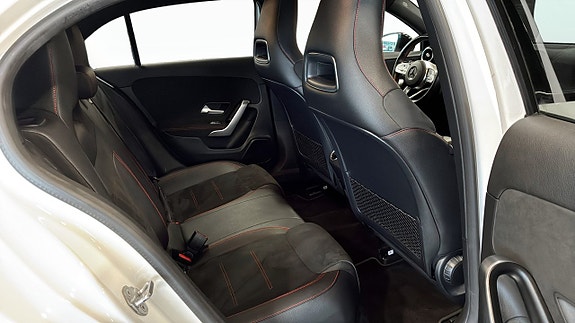 Mercedes-Benz A180 5 of 16