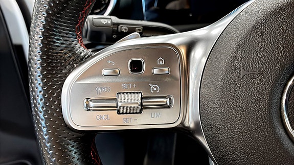 Mercedes-Benz A180 13 of 16