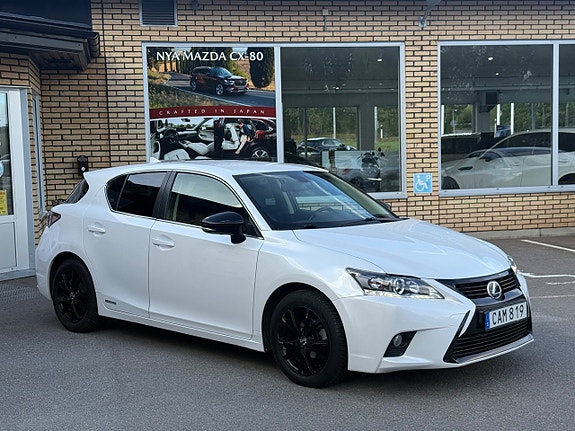 Lexus CT200h 7 of 17
