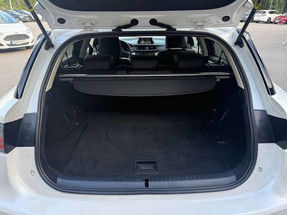Lexus CT200h 17 of 17