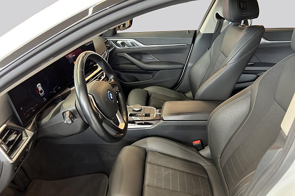 BMW i4 8 of 16