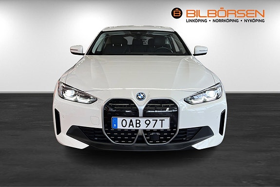 BMW i4 2 of 16