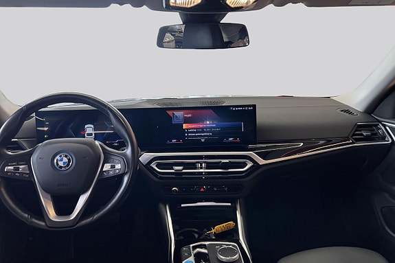 BMW i4 7 of 16
