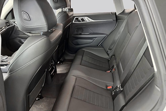 BMW i4 9 of 16