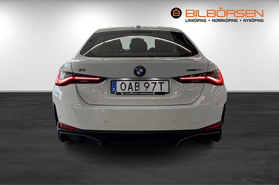 BMW i4 5 of 16