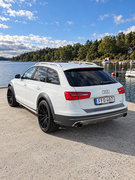 Audi A6 allroad 2 of 8