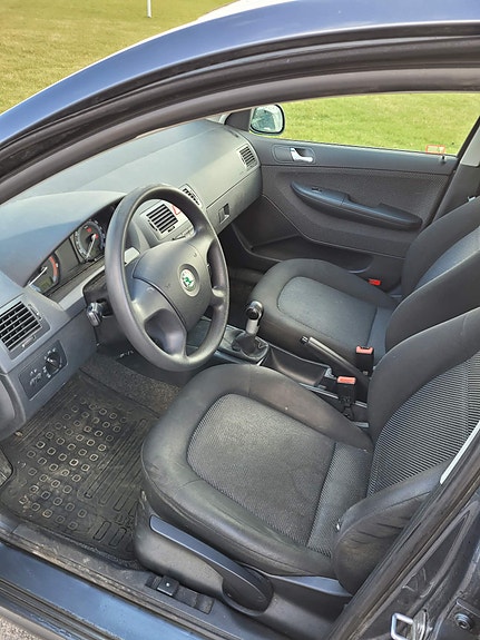 Skoda Fabia 5 of 7