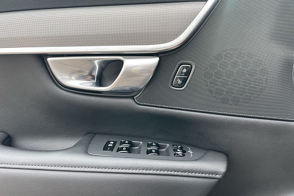 Volvo V90 12 of 16