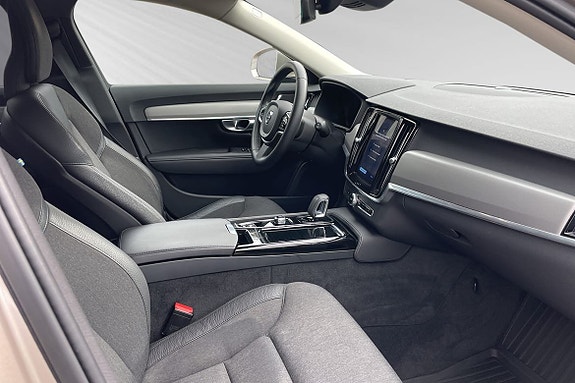 Volvo V90 10 of 16