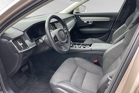 Volvo V90 7 of 16