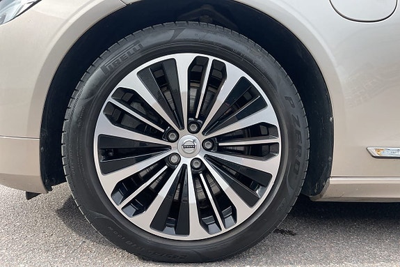 Volvo V90 16 of 16