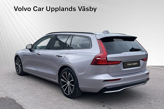 Volvo V60 4 of 16