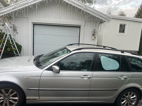 BMW 320i 9 of 9