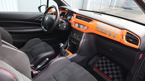 Citroen DS3 9 of 12