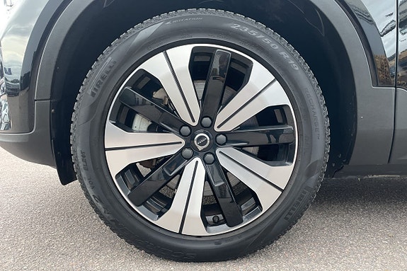Volvo XC40 15 of 15