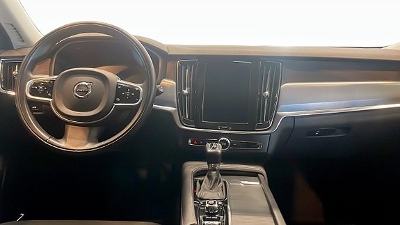 Volvo V90 4 of 11