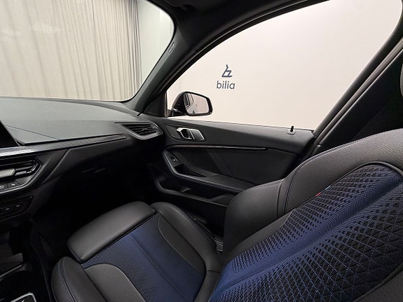 BMW 118i 20 of 21
