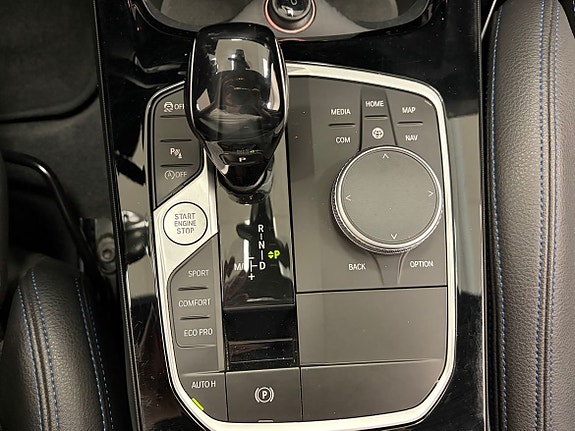 BMW 118i 16 of 21