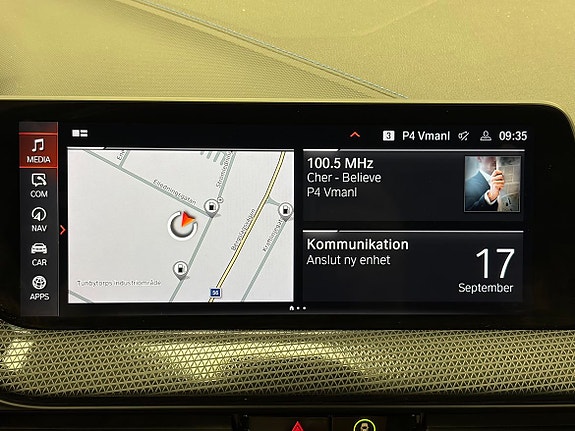 BMW 118i 14 of 21
