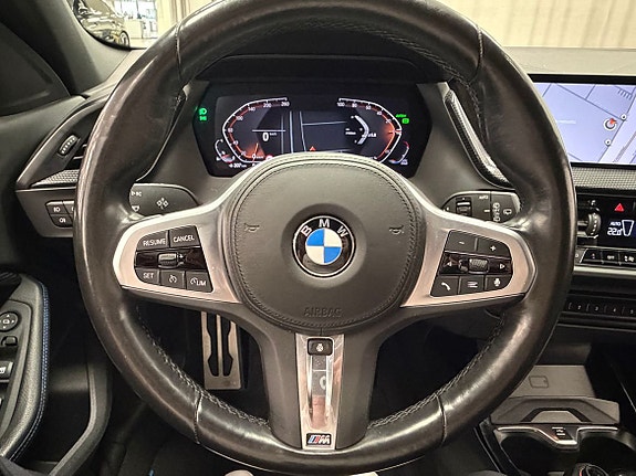 BMW 118i 8 of 21