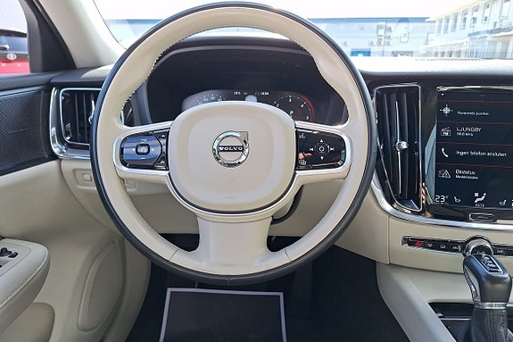 Volvo V60 13 of 24