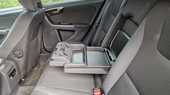 Volvo V60 8 of 10